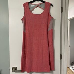 Columbia Keyhole Back Dress Size XL